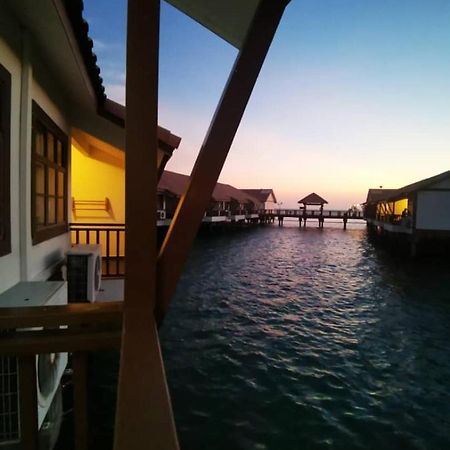 Water Chalet Port Dickson- Private Екстериор снимка