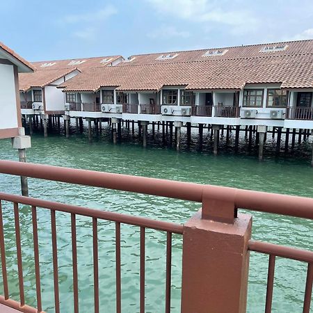 Water Chalet Port Dickson- Private Екстериор снимка