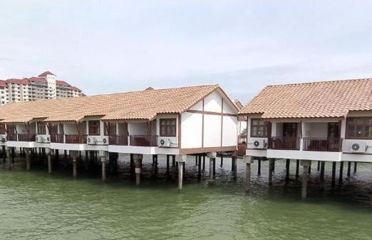 Water Chalet Port Dickson- Private Екстериор снимка